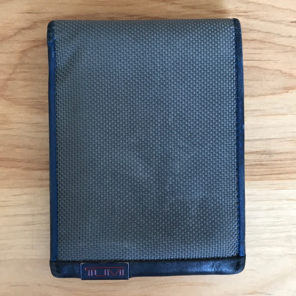 Tumi Wallet